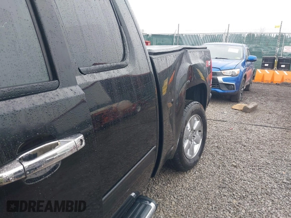 2010 GMC Sierra 1500 with VIN 1GTSCWE01AZ202838, listed as a IAAI auction lot 41516702 with 173,647 mi miles and . Bid and sale history available at DreamBid. Image 17.