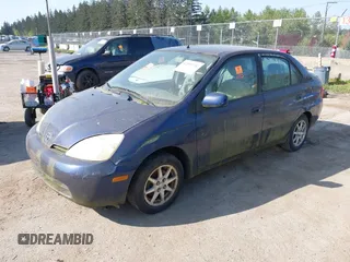 2002 Toyota Prius with VIN JT2BK18U220065752, listed as a IAAI auction lot 42099742 with 153,371 mi miles. Bid and sale history available at carsss.com. Image 2.