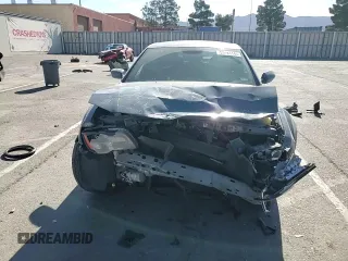 2014 Chrysler 300 S z VIN 2C3CCAGG1EH342092, wystawiony jako Copart lot #53581145 z przebiegiem 118 538 mil mil oraz Szkoda całkowita • Salvage title. Historia ofert i sprzedaży dostępna na DreamBid. Obrazek 13.