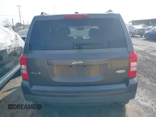 2016 Jeep Patriot High Altitude Edition with VIN 1C4NJRFB6GD661776, listed as a IAAI auction lot 41801279 with 150,931 mi miles. Bid and sale history available at carsss.com. Image 16.