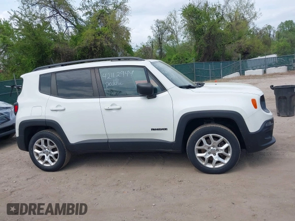 2018 Jeep Renegade Sport with VIN ZACCJBABXJPJ38577, listed as a IAAI auction lot 42112944 with 139,439 mi miles. Bid and sale history available at carsss.com. Image 13.