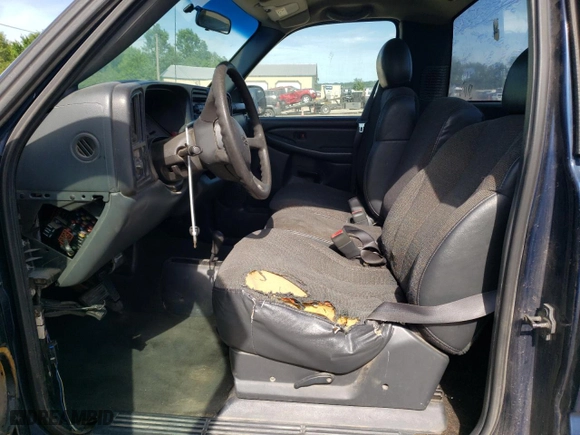 2000 Chevrolet Silverado 1500 with VIN 1GCEK14V7YZ206516, listed as a Copart auction lot 61213624 with 267,465 mi miles and Salvage Title. Bid and sale history available at carsss.com. Image 7.