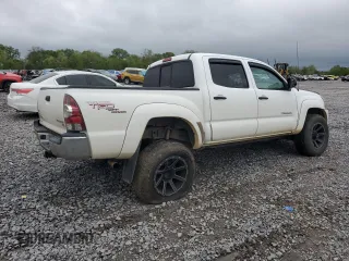 2011 Toyota Tacoma PreRunner with VIN 3TMJU4GN5BM113539, listed as a Copart auction lot 52208635 with 304,559 mi miles and Salvage Title. Bid and sale history available at DreamBid. Image 3.