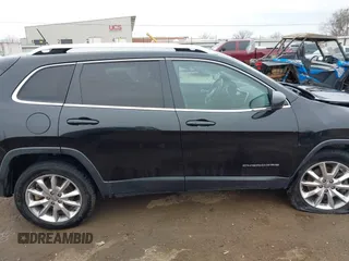 2014 Jeep Cherokee Limited z VIN 1C4PJMDS3EW152969, wystawiony jako IAAI lot #41541632 z przebiegiem 167 706 mil mil oraz . Historia ofert i sprzedaży dostępna na DreamBid. Obrazek 12.