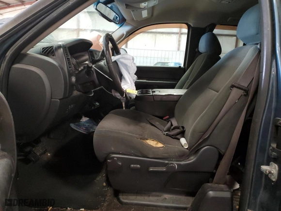 2008 Chevrolet Silverado 2500HD LT w/2LT with VIN 1GCHK29K68E122115, listed as a Copart auction lot 42399465 with 198,323 mi miles and Clean Title. Bid and sale history available at carsss.com. Image 7.