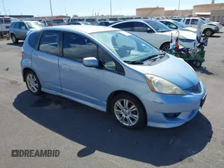 2010 Honda Fit Sport с VIN JHMGE8H40AC023184, выставлен на аукционе IAAI как лот 41605278 с пробегом 88 367 миль миль и . История ставок и продаж доступна на DreamBid. Изображение 1.