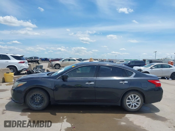 2016 Nissan Altima S z VIN 1N4AL3APXGN348769, wystawiony jako IAAI lot #42199355 z przebiegiem 135 584 mil mil oraz . Historia ofert i sprzedaży dostępna na DreamBid. Obrazek 14.