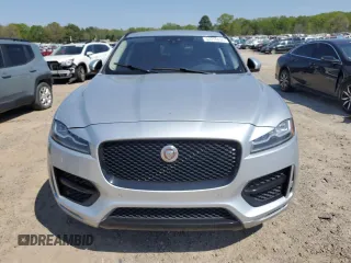 2017 Jaguar F-Pace 20d R-Sport with VIN SADCL2BN3HA098895, listed as a Copart auction lot 52218935 with 122,041 mi miles and Clean Title. Bid and sale history available at DreamBid. Image 5.