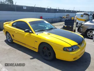 1998 Ford Mustang GT z VIN 1FAFP42X5WF192356, wystawiony jako IAAI lot #42339009 z przebiegiem 111 177 mil mil oraz . Historia ofert i sprzedaży dostępna na DreamBid. Obrazek 1.