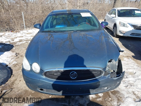 2007 Buick LaCrosse CXS with VIN 2G4WE587X71124264, listed as a IAAI auction lot 41363622 with 178,830 mi miles. Bid and sale history available at carsss.com. Image 12.