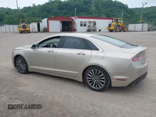 2017 Lincoln MKZ Select with VIN 3LN6L5C9XHR601786, listed as a IAAI auction lot 42286607 with 80,993 mi miles and . Bid and sale history available at DreamBid. Image 14.