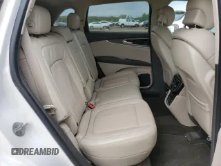 2019 Lincoln Nautilus Reserve z VIN 2LMPJ8LPXKBL13156, wystawiony jako Copart lot #54208495 z przebiegiem 87 301 mil mil oraz Szkoda całkowita • Salvage title. Historia ofert i sprzedaży dostępna na DreamBid. Obrazek 11.