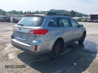 2013 Subaru Outback 2.5i z VIN 4S4BRCAC1D1220946, wystawiony jako IAAI lot #42697598 z przebiegiem 116 027 mil mil oraz . Historia ofert i sprzedaży dostępna na DreamBid. Obrazek 4.