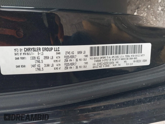 2014 Chrysler Town & Country S with VIN 2C4RC1HG2ER132454, listed as a IAAI auction lot 41743664 with 142,339 mi miles. Bid and sale history available at carsss.com. Image 9.