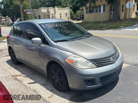 2009 Nissan Versa S with VIN 3N1BC13E19L499018, listed as a Copart auction lot 56711385 with 196,451 mi miles and Clean Title. Bid and sale history available at DreamBid. Image 1.