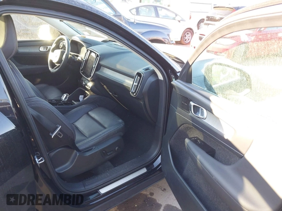 2021 Volvo XC40 Inscription с VIN YV4162UL6M2510721, выставлен на аукционе IAAI как лот 41646373 с пробегом 39 370 миль миль и . История ставок и продаж доступна на DreamBid. Изображение 5.