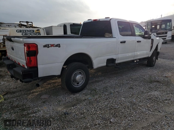 2024 Ford F-350 z VIN 1FT8W3BA0REC09540, wystawiony jako Copart lot #85826054 z przebiegiem 6 650 mil mil oraz Szkoda całkowita • Salvage title. Historia ofert i sprzedaży dostępna na DreamBid. Obrazek 4.