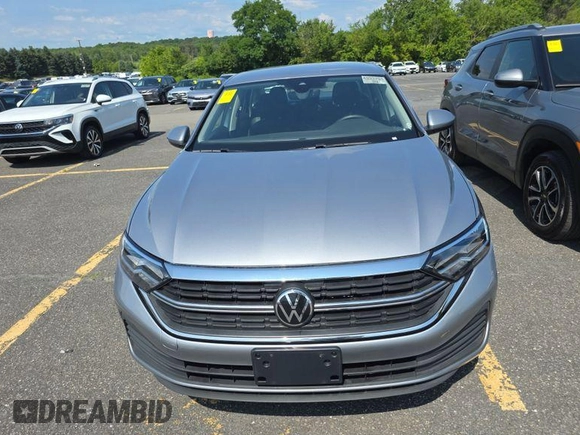 2024 Volkswagen Jetta S z VIN 3VW5M7BU3RM054029, wystawiony jako IAAI lot #42809045 z przebiegiem 22 859 mil mil oraz . Historia ofert i sprzedaży dostępna na DreamBid. Obrazek 11.