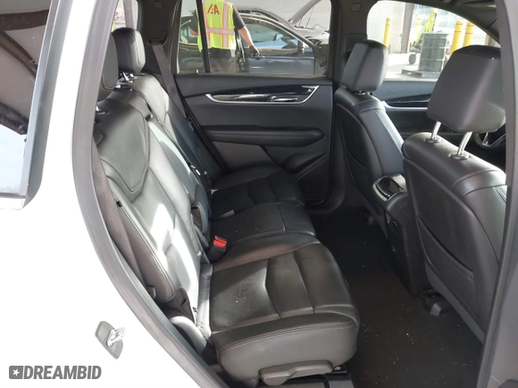 2020 Cadillac XT6 FWD Premium Luxury with VIN 1GYKPCRS3LZ137180, listed as a IAAI auction lot 41680583 with 68,937 mi miles. Bid and sale history available at carsss.com. Image 8.
