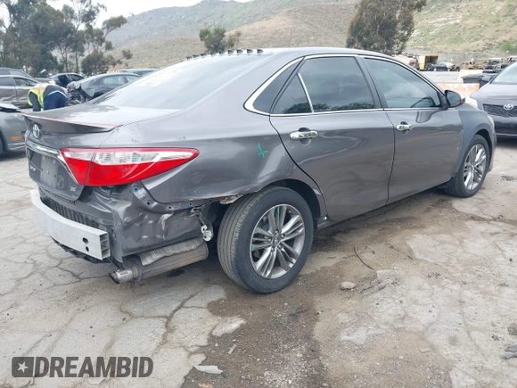 2017 Toyota Camry XLE with VIN 4T1BF1FKXHU389929, listed as a IAAI auction lot 42051551 with 98,285 mi miles. Bid and sale history available at carsss.com. Image 4.