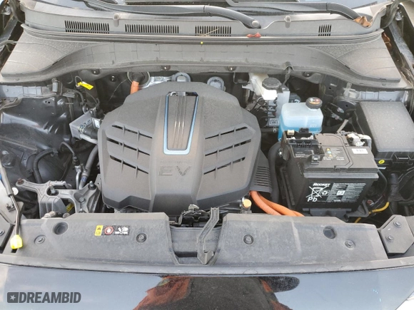 2020 Hyundai Kona Electric Limited with VIN KM8K33AG5LU064380, listed as a Copart auction lot 88555015 with 34,964 mi miles and Salvage Title. Bid and sale history available at carsss.com. Image 14.