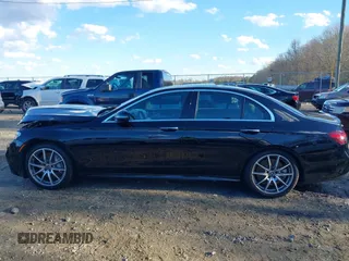 2021 Mercedes-Benz E-Class E 450 with VIN W1KZF5KB8MB002449, listed as a IAAI auction lot 41224307 with 57,093 mi miles. Bid and sale history available at carsss.com. Image 14.