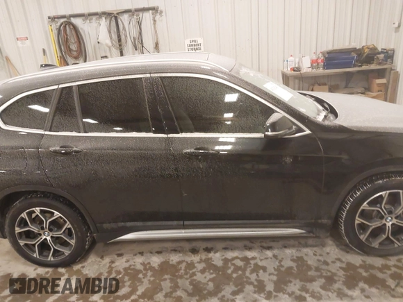 2022 BMW X1 xDrive28i с VIN WBXJG9C08N5U68877, выставлен на аукционе IAAI как лот 41363443 с пробегом 39 104 миль миль и . История ставок и продаж доступна на DreamBid. Изображение 13.