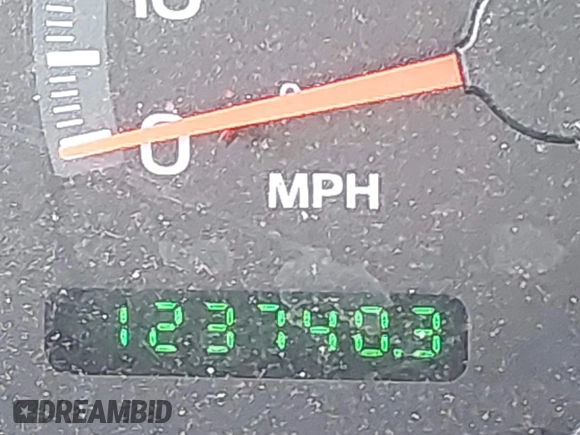 2000 Ford F-150 XL with VIN 1FTRX17L2YNB85627, listed as a IAAI auction lot 41377814 with 123,740 mi miles. Bid and sale history available at carsss.com. Image 16.