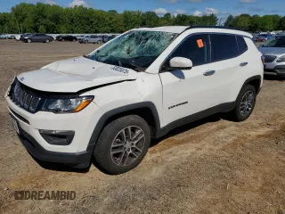 2017 Jeep Compass Latitude with VIN 3C4NJDBB1HT646414, listed as a Copart auction lot 53825075 with 81,593 mi miles and Salvage Title. Bid and sale history available at carsss.com. Image 1.