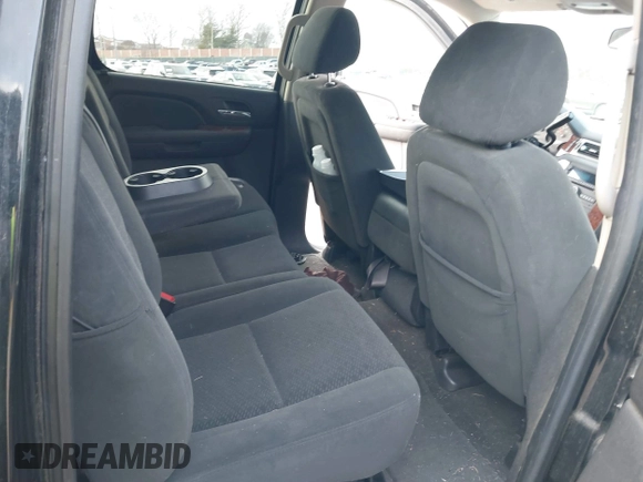 2007 Chevrolet Avalanche 3LT z VIN 3GNFK12337G114301, wystawiony jako IAAI lot #41608771 z przebiegiem Nie podano mil oraz . Historia ofert i sprzedaży dostępna na DreamBid. Obrazek 8.