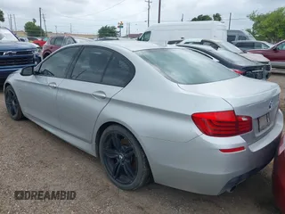 2014 BMW 5 Series 535i z VIN WBA5B1C5XED917358, wystawiony jako IAAI lot #42082611 z przebiegiem 129 199 mil mil oraz . Historia ofert i sprzedaży dostępna na DreamBid. Obrazek 3.