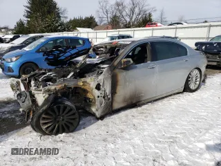 2011 BMW 7 Series 750Li xDrive with VIN WBAKC8C55BC432555, listed as a Copart auction lot 41784645 with 0 mi miles and Salvage Title. Bid and sale history available at carsss.com. Image 1.