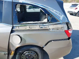 2012 Honda Odyssey EX-L with VIN 5FNRL5H63CB016526, listed as a IAAI auction lot 41701396 with 132,016 mi miles and . Bid and sale history available at carsss.com. Image 6.