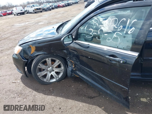 2013 Chrysler 200 Touring with VIN 1C3CCBBB7DN656174, listed as a IAAI auction lot 41817135 with 142,156 mi miles and . Bid and sale history available at carsss.com. Image 12.
