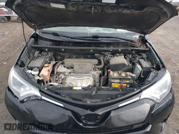 2018 Toyota RAV4 XLE with VIN 2T3WFREV9JW412755, listed as a IAAI auction lot 41889960 with 216,451 mi miles and . Bid and sale history available at carsss.com. Image 10.