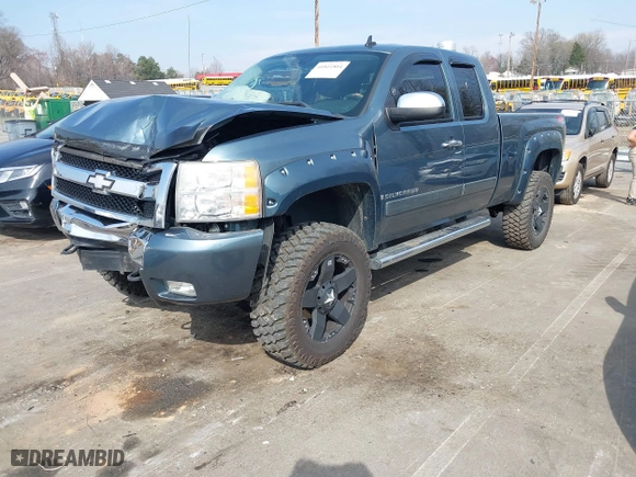 2008 Chevrolet Silverado 1500 Work Truck with VIN 1GCEK19078Z153538, listed as a IAAI auction lot 41811804 with 158,022 mi miles. Bid and sale history available at carsss.com. Image 17.