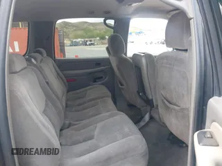 2006 Chevrolet Suburban LS w/1WT with VIN 1GNEC16Z26J103651, listed as a IAAI auction lot 41959305 with 1 mi miles. Bid and sale history available at carsss.com. Image 8.