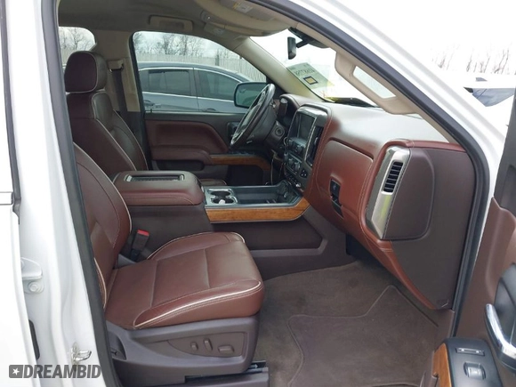 2018 Chevrolet Silverado 1500 High Country with VIN 3GCUKTEC0JG211759, listed as a IAAI auction lot 41687758 with 1 mi miles. Bid and sale history available at carsss.com. Image 5.