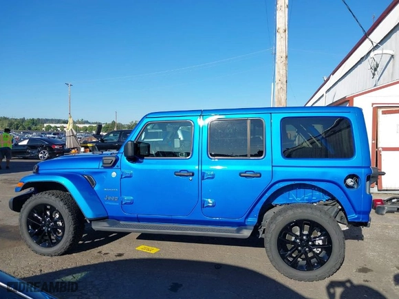 2021 Jeep Wrangler 4xe Unlimited Sahara with VIN 1C4JJXP62MW742178, listed as a IAAI auction lot 40198180 with 17,343 mi miles. Bid and sale history available at carsss.com. Image 15.