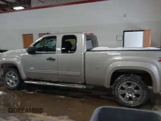 2009 GMC Sierra 1500 SLE with VIN 2GTEK29J291113067, listed as a IAAI auction lot 41327805 with 196,055 mi miles. Bid and sale history available at carsss.com. Image 14.