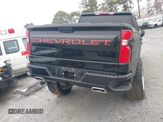 2022 Chevrolet Silverado 1500 Custom Trail Boss with VIN 3GCUDCET3NG657260, listed as a IAAI auction lot 40961987 with 51,631 mi miles and . Bid and sale history available at DreamBid. Image 17.