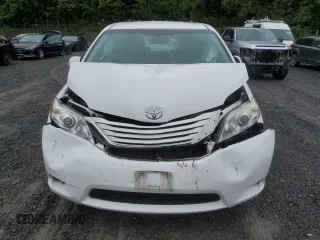 2015 Toyota Sienna LE with VIN 5TDJK3DCXFS126604, listed as a Copart auction lot 56987355 with 102,079 mi miles and Salvage title. Bid and sale history available at DreamBid. Image 5.