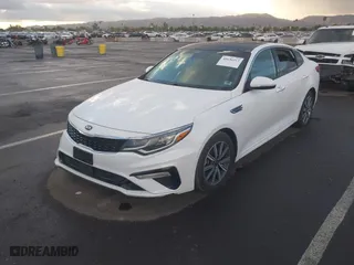 2019 Kia Optima EX with VIN 5XXGU4L14KG302388, listed as a IAAI auction lot 40636313 with 135,095 mi miles. Bid and sale history available at carsss.com. Image 2.