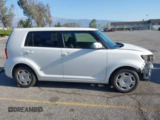 2014 Scion xB z VIN JTLZE4FE3EJ059939, wystawiony jako IAAI lot #41976843 z przebiegiem 217 792 mil mil oraz . Historia ofert i sprzedaży dostępna na DreamBid. Obrazek 14.