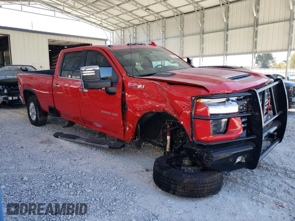 2022 Chevrolet Silverado 3500HD LTZ z VIN 1GC4YUEYXNF362812, wystawiony jako Copart lot #77538574 z przebiegiem 51 865 mil mil oraz Szkoda całkowita • Salvage title. Historia ofert i sprzedaży dostępna na DreamBid. Obrazek 4.