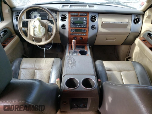 2007 Ford Expedition EL Eddie Bauer with VIN 1FMFK17567LA10693, listed as a Copart auction lot 82843073 with 261,851 mi miles and Salvage Title. Bid and sale history available at carsss.com. Image 8.