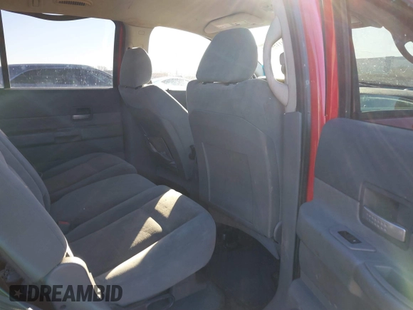 2006 Dodge Durango SLT with VIN 1D4HD48N96F161910, listed as a IAAI auction lot 41154188 with 237,939 mi miles. Bid and sale history available at carsss.com. Image 8.