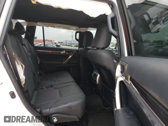 2020 Lexus GX with VIN JTJAM7BX9L5259957, listed as a Copart auction lot 68637512 with 32,701 mi miles. Bid and sale history available at carsss.com. Image 11.