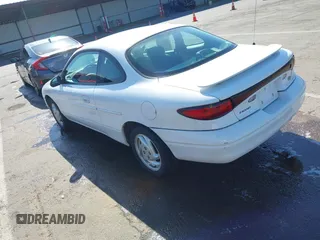 2000 Ford Escort ZX2 z VIN 3FAKP1134YR161407, wystawiony jako IAAI lot #42199401 z przebiegiem 150 611 mil mil oraz . Historia ofert i sprzedaży dostępna na DreamBid. Obrazek 3.