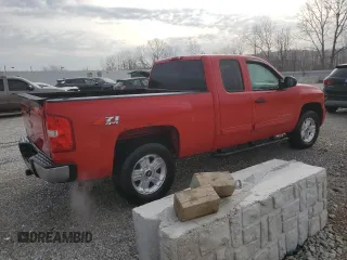 2011 Chevrolet Silverado 1500 LT with VIN 1GCRKSE32BZ119246, listed as a Copart auction lot 48909925 with 247,203 mi miles and Salvage Title. Bid and sale history available at DreamBid. Image 3.